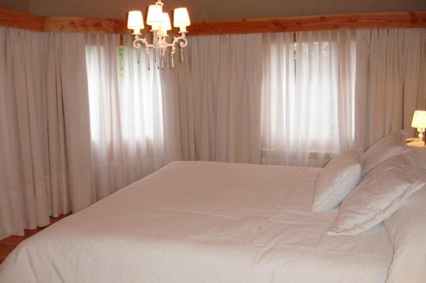 Hosteria El Establo Вілья-Ла-Ангостура Екстер'єр фото