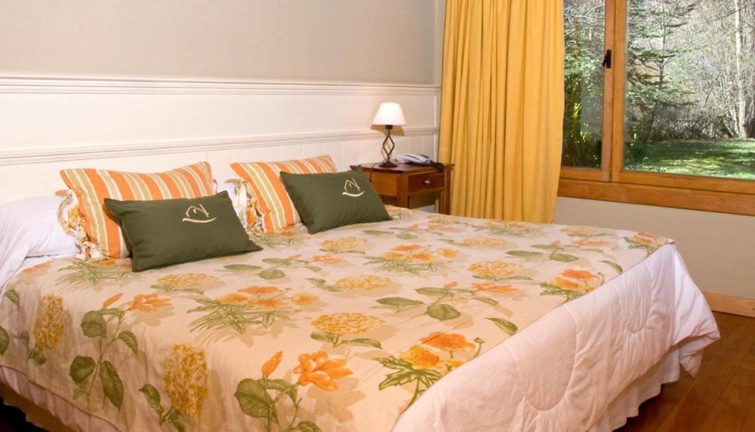 Hosteria El Establo Вілья-Ла-Ангостура Екстер'єр фото